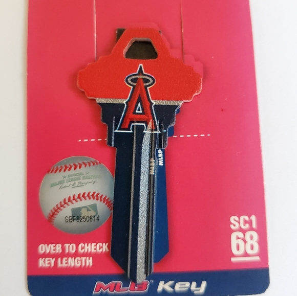 Angels - Picture 2 of 3